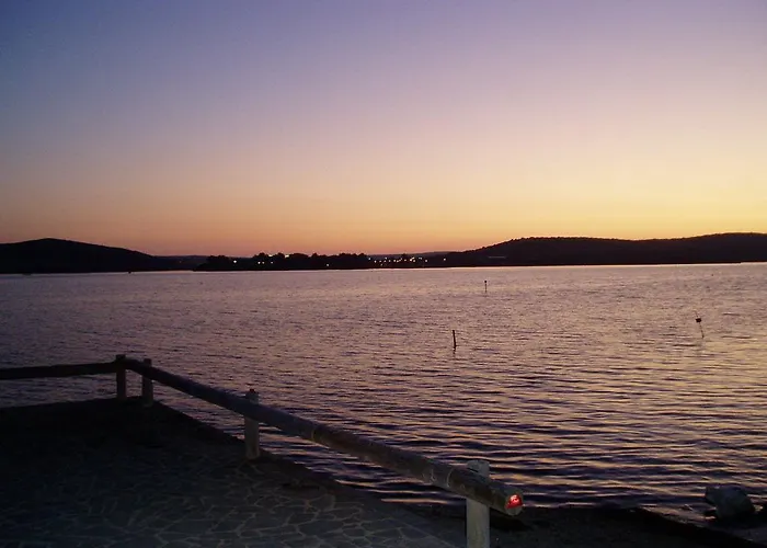 Oda ve Kahvaltı Neverland 3*