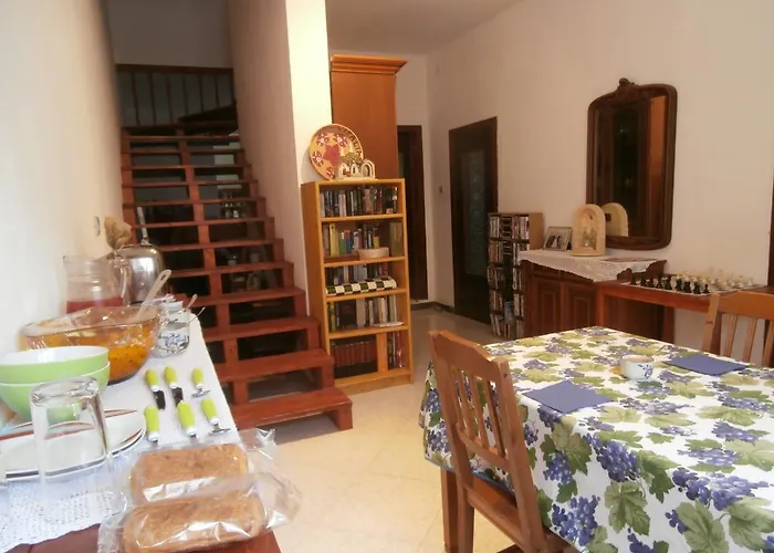 Neverland Oda ve Kahvaltı Marrùbiu