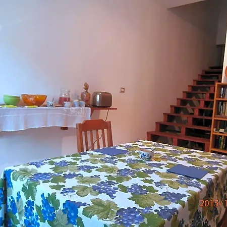 Bed & Breakfast Neverland