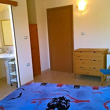 Bed & Breakfast Neverland 3*